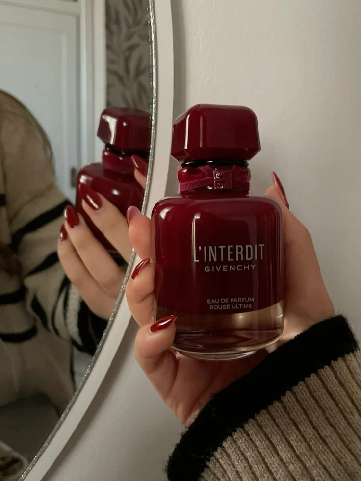 40fbabbb43e708454890be5a60744684 L'Interdit Eau de Parfum Rouge Ultime Givenchy pour femme 80ml – Image 1