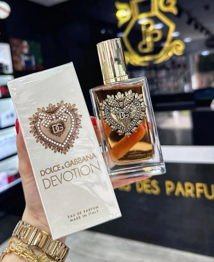 dca72ca05770ee569f694c25b8982be5 Dolce&Gabbana Devotion Eau De Parfum 100ml – Image 1